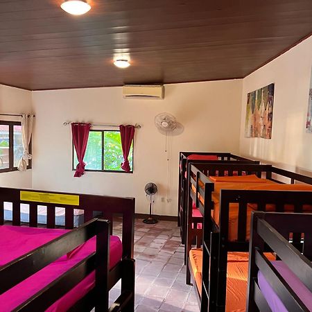 Solid Surf Camp Hostel Nicaragua Transito Εξωτερικό φωτογραφία