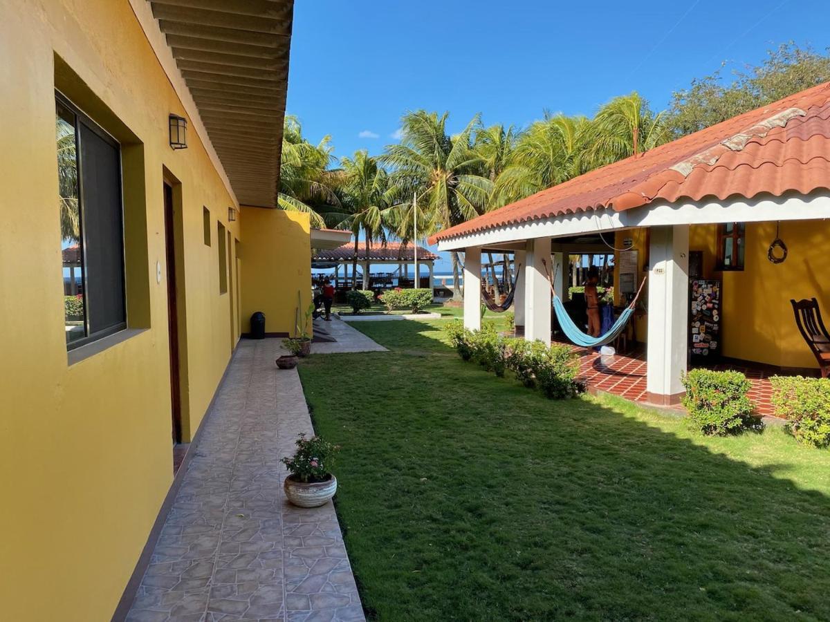 Solid Surf Camp Hostel Nicaragua Transito Εξωτερικό φωτογραφία