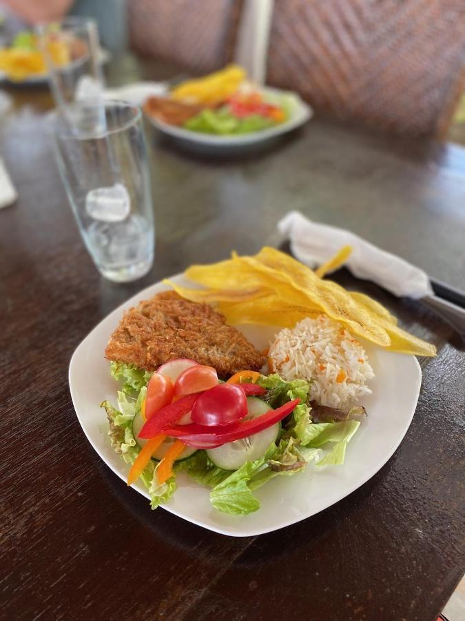 Solid Surf Camp Hostel Nicaragua Transito Εξωτερικό φωτογραφία